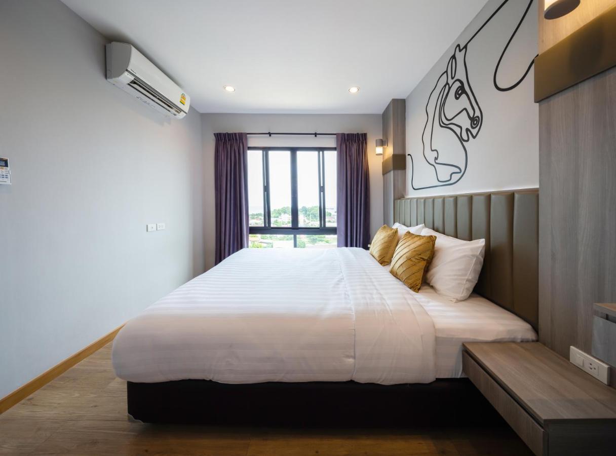 Horsehill Hotel Sriracha Si Racha Εξωτερικό φωτογραφία